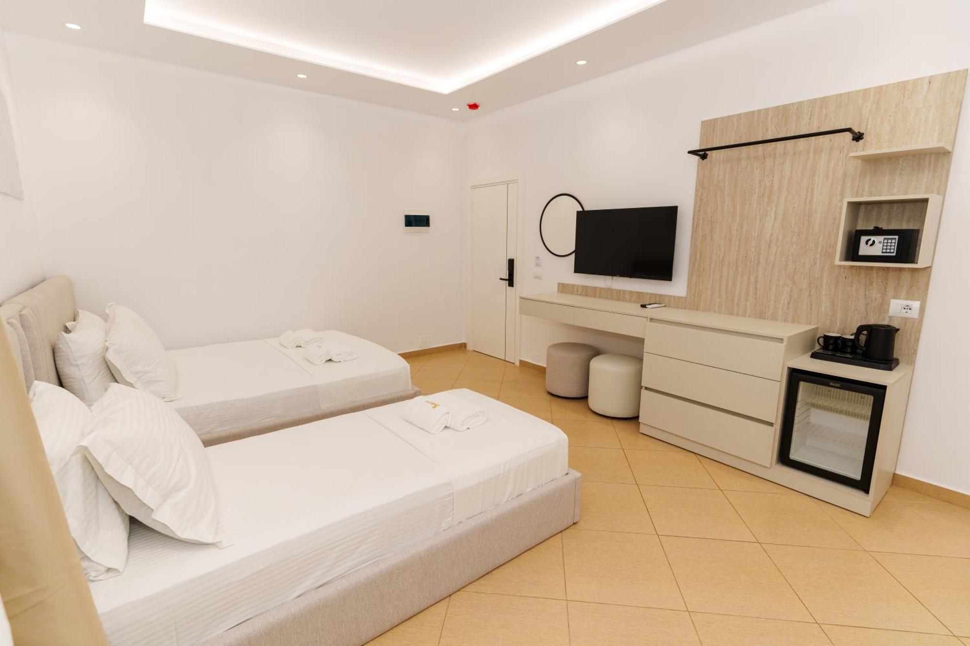 Belmond * Ksamil