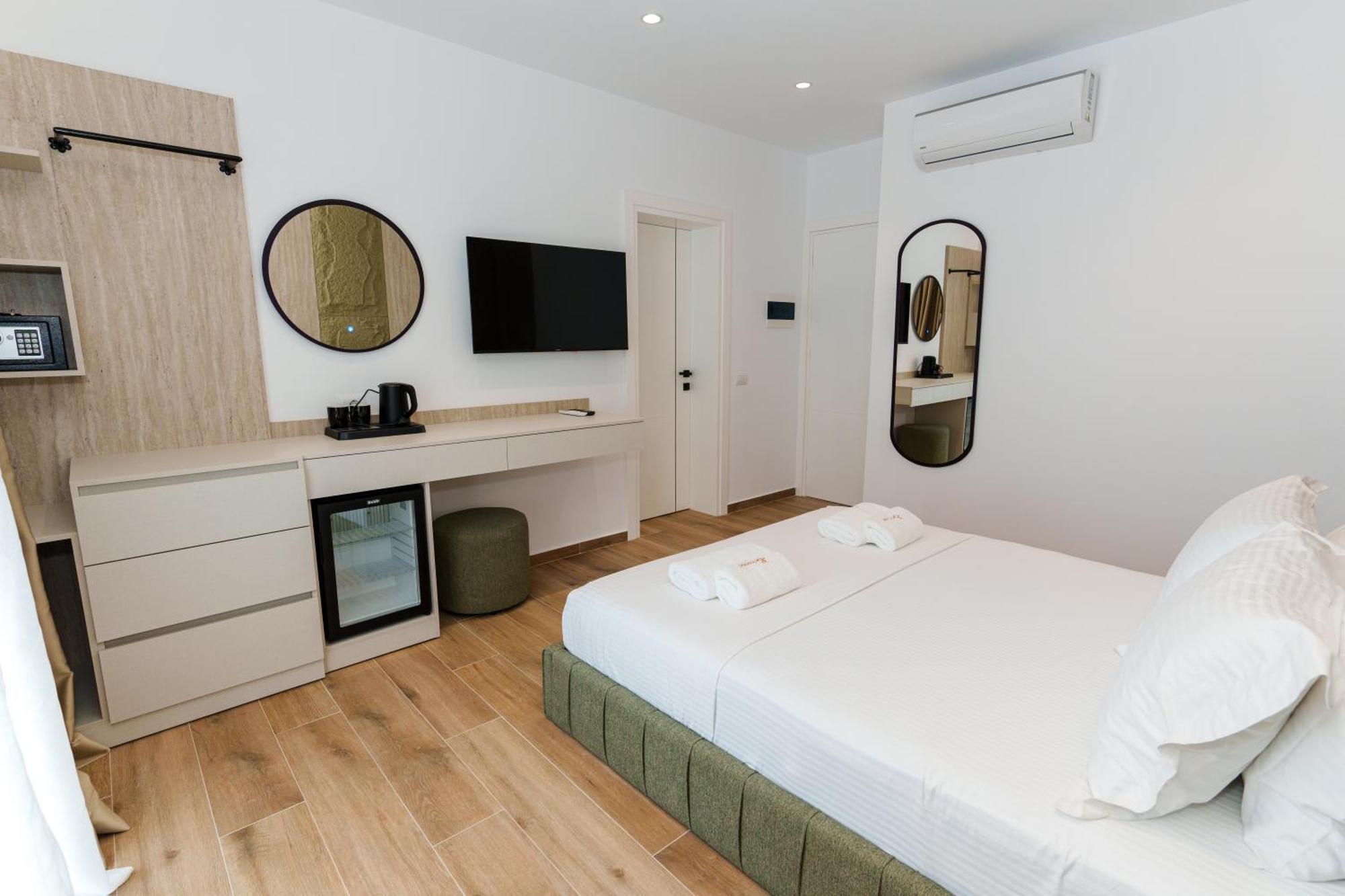 Belmond * Ksamil